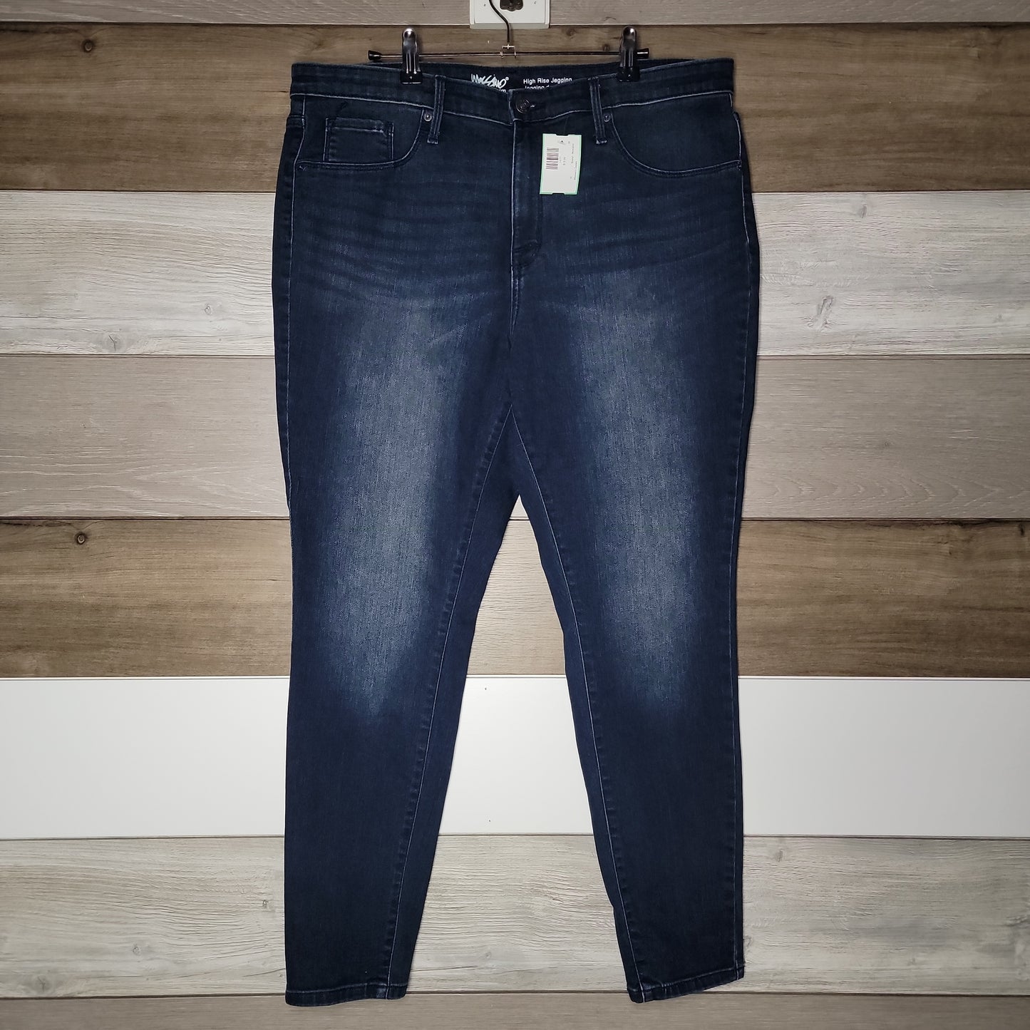 Brand - Mossimo
