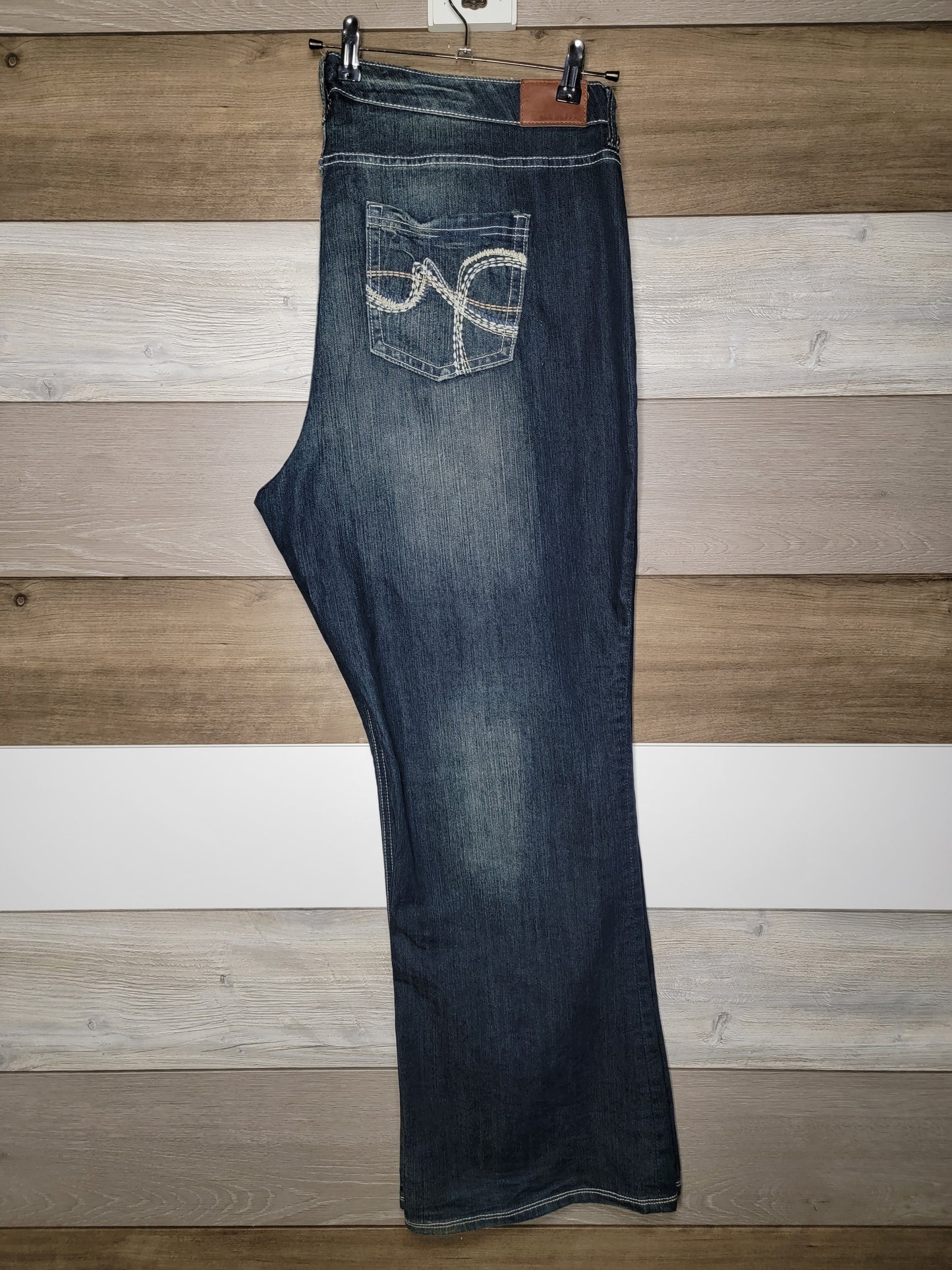 Brand - Maurices