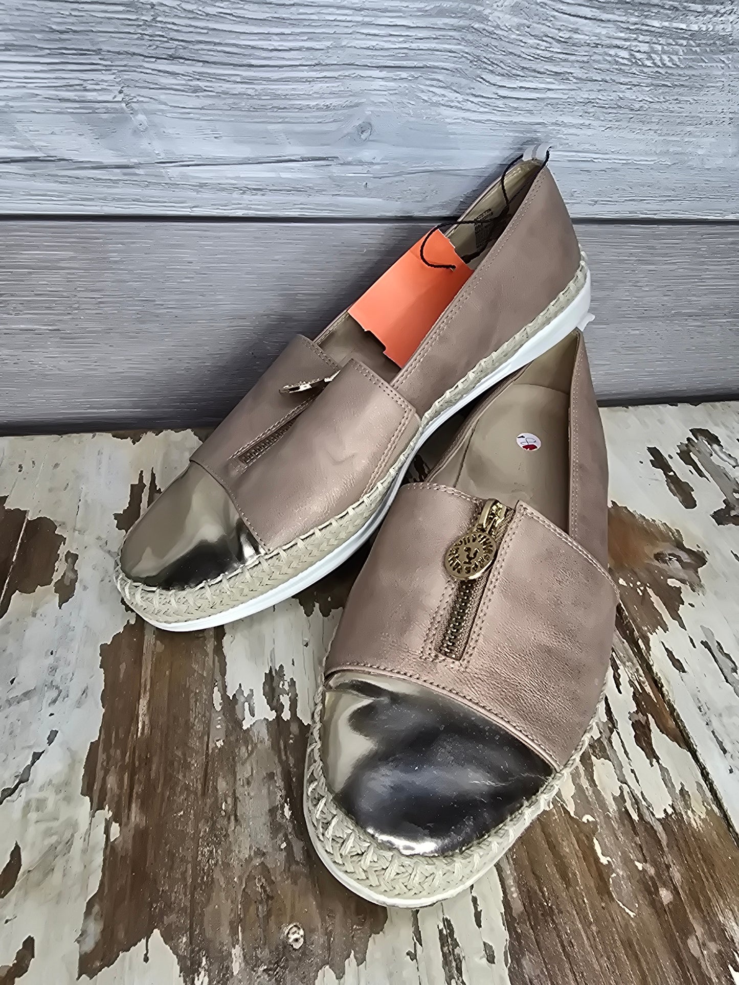 Brand - Anne Klein