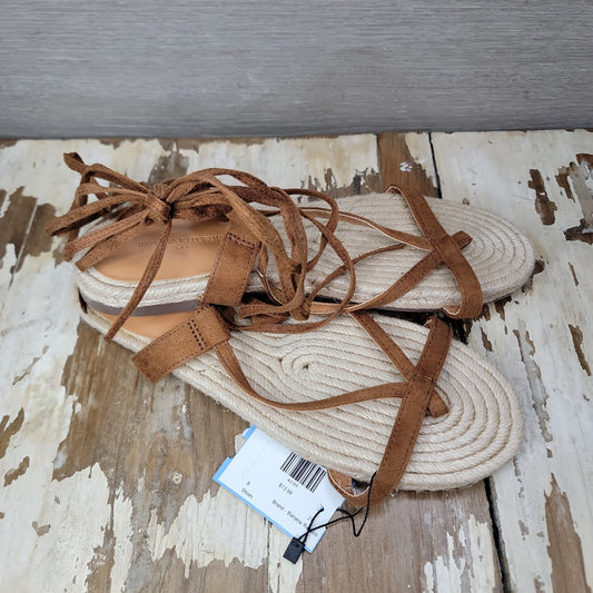Brand - Banana Republic